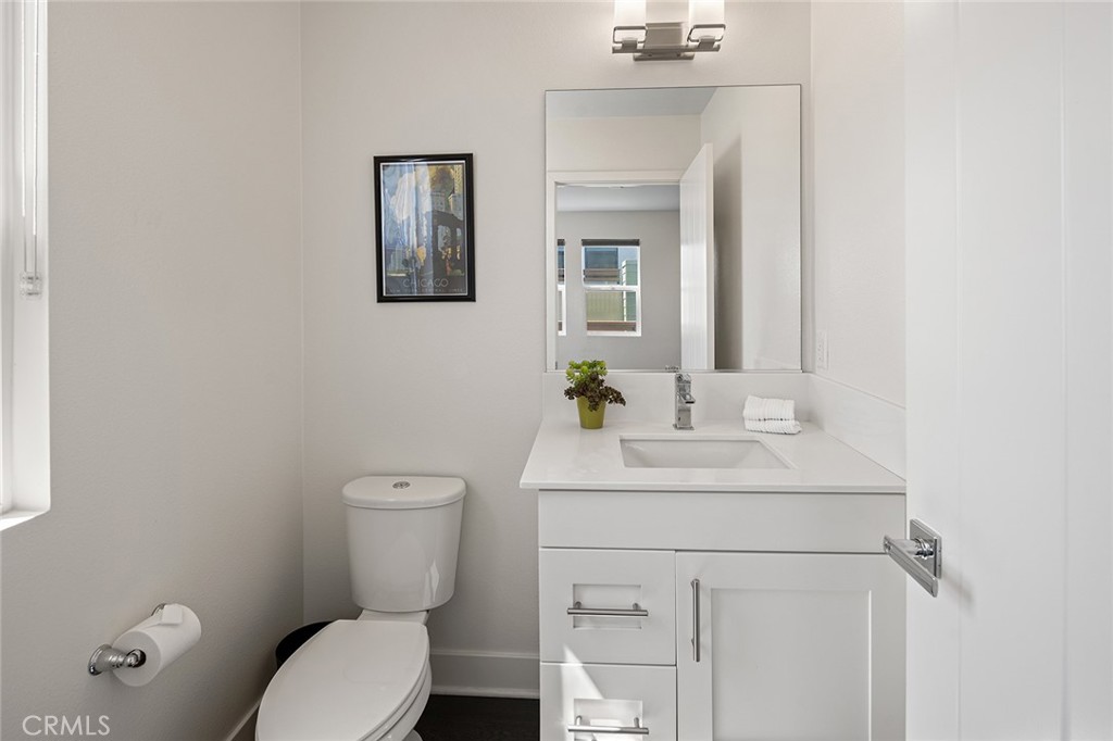 1675 Grand View