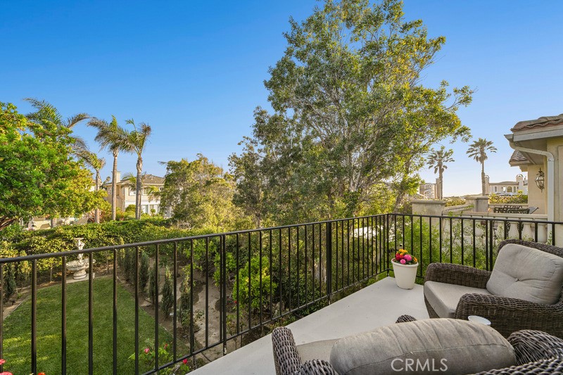 5032 Amalfi Way