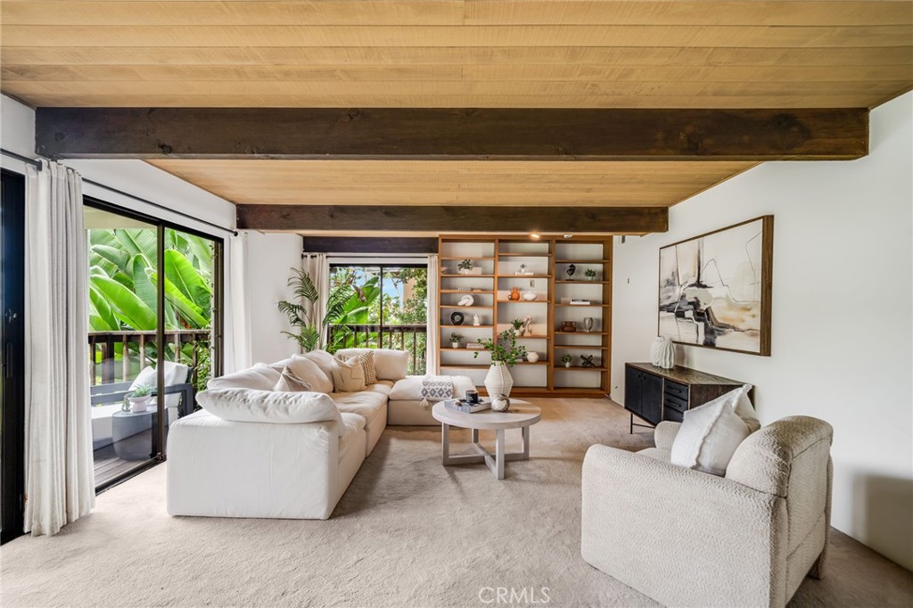1214 Anacapa Way