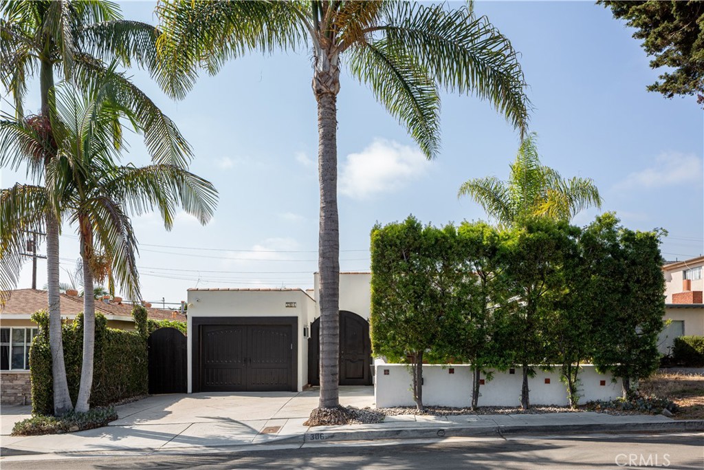 306 Avenida Monterey