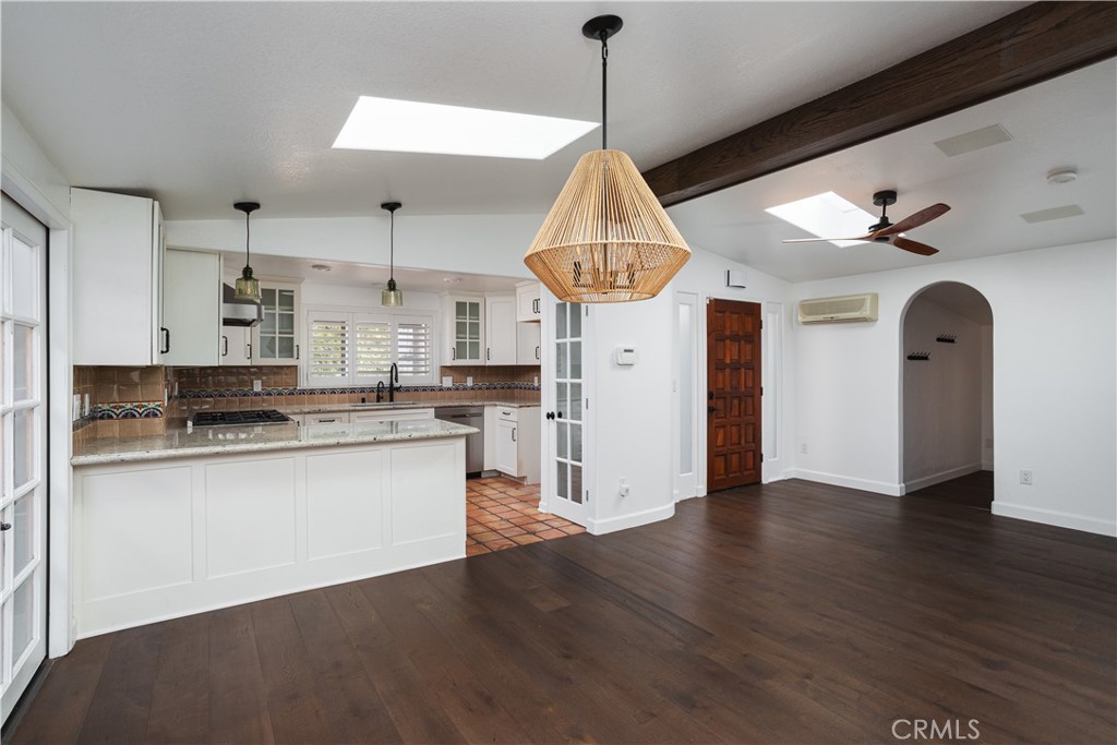 306 Avenida Monterey