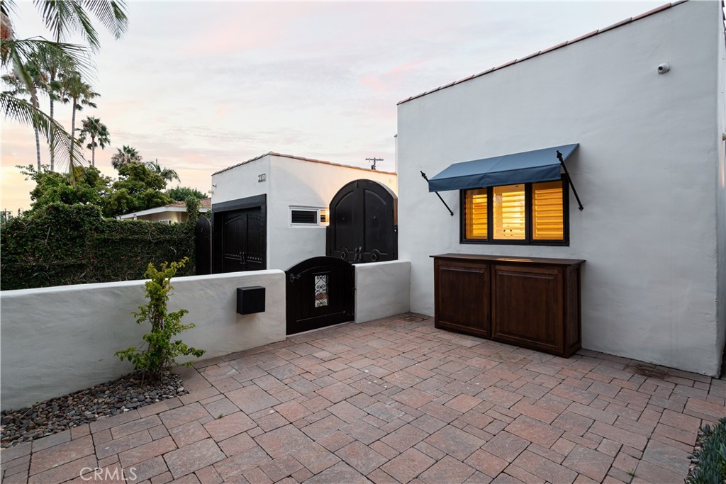 306 Avenida Monterey