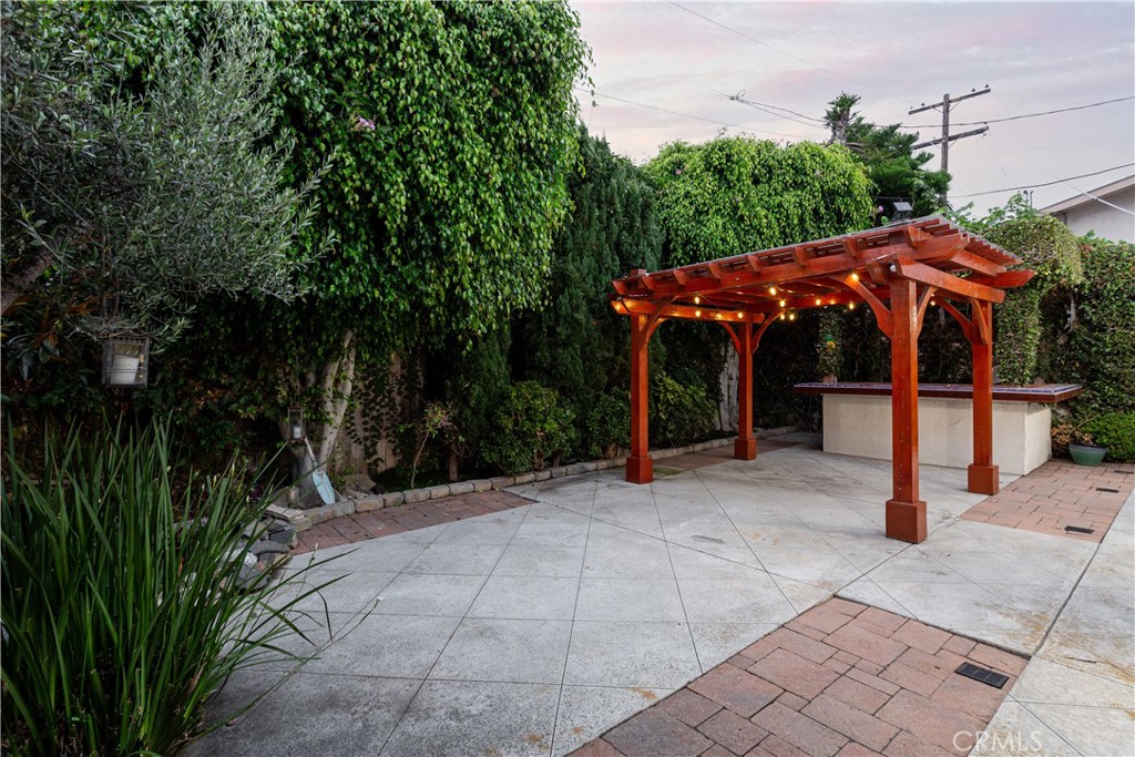 306 Avenida Monterey