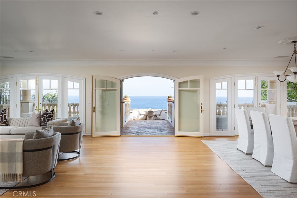 24352 Santa Clara Avenue