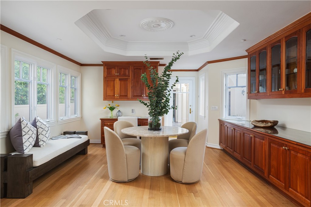 24352 Santa Clara Avenue