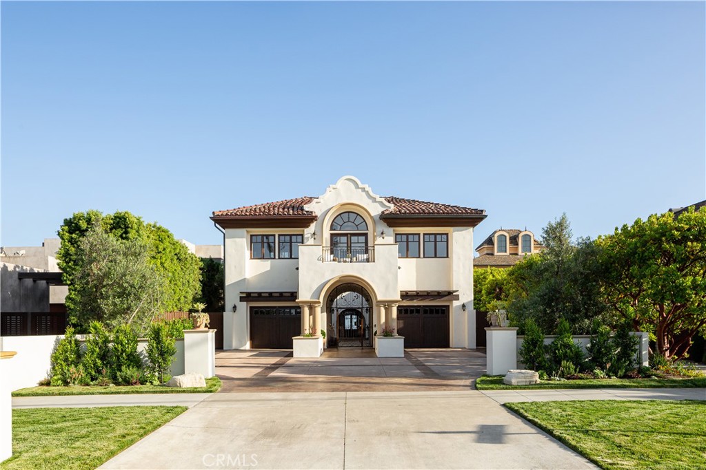 24352 Santa Clara Avenue