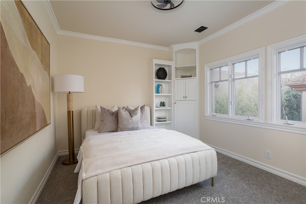 24352 Santa Clara Avenue