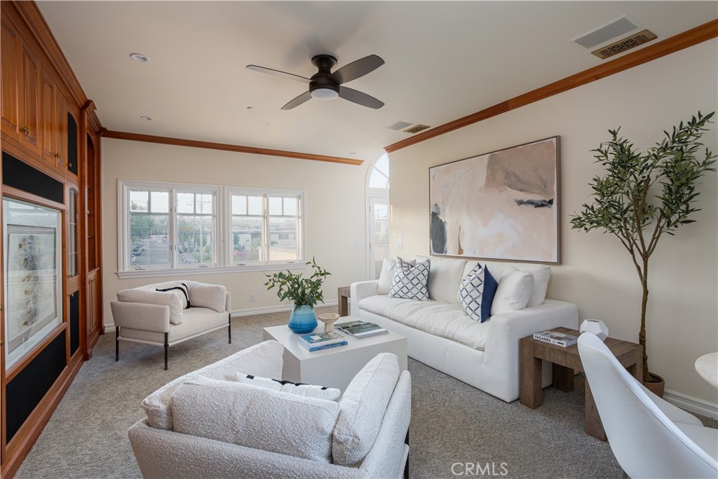 24352 Santa Clara Avenue