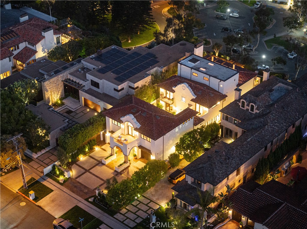 24352 Santa Clara Avenue