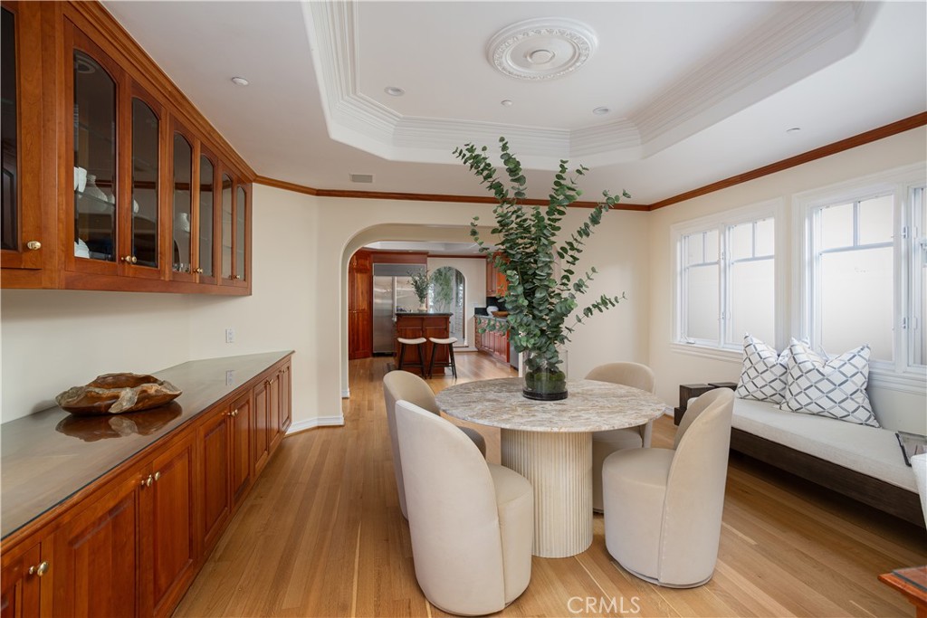 24352 Santa Clara Avenue