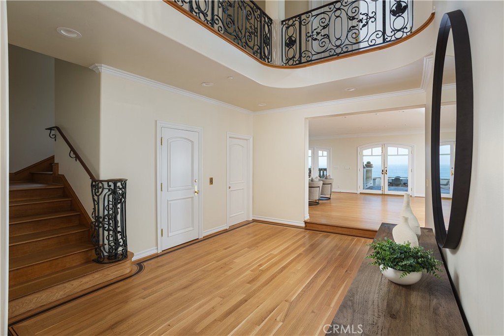 24352 Santa Clara Avenue