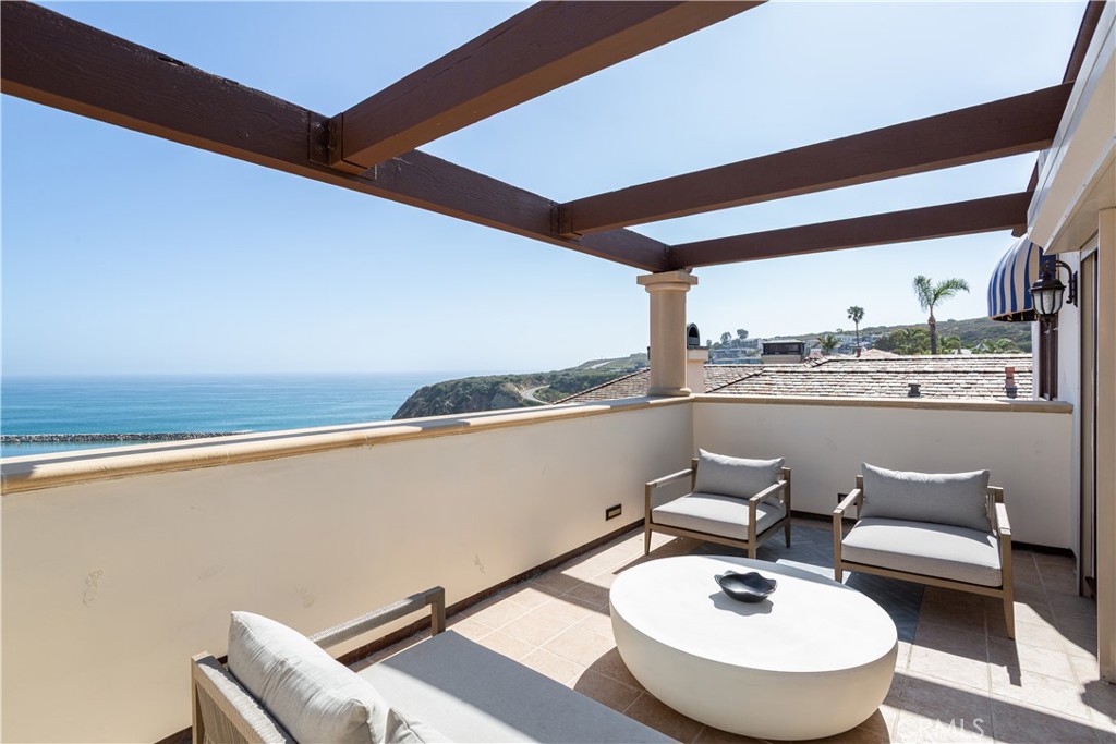 24352 Santa Clara Avenue