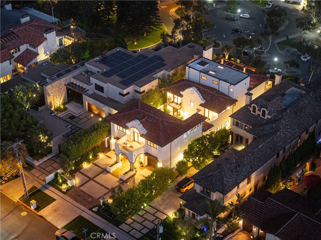 24352 Santa Clara Avenue