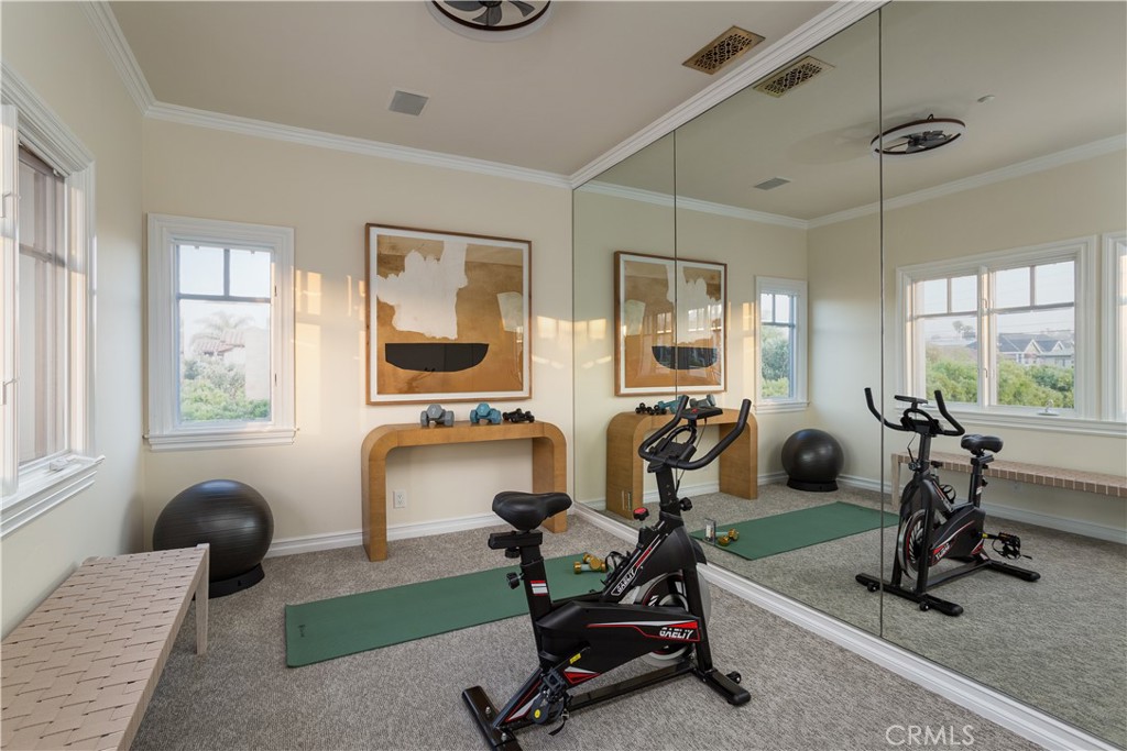 24352 Santa Clara Avenue