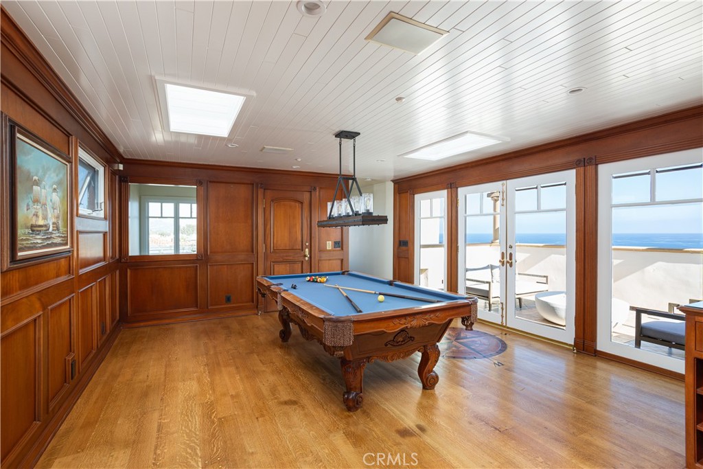 24352 Santa Clara Avenue