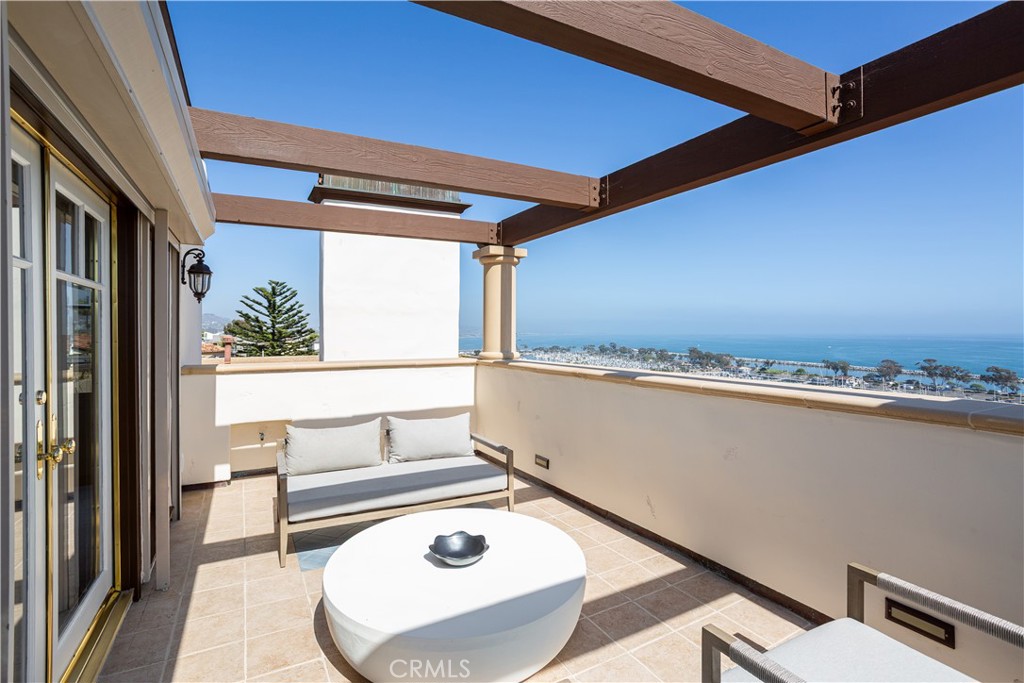 24352 Santa Clara Avenue