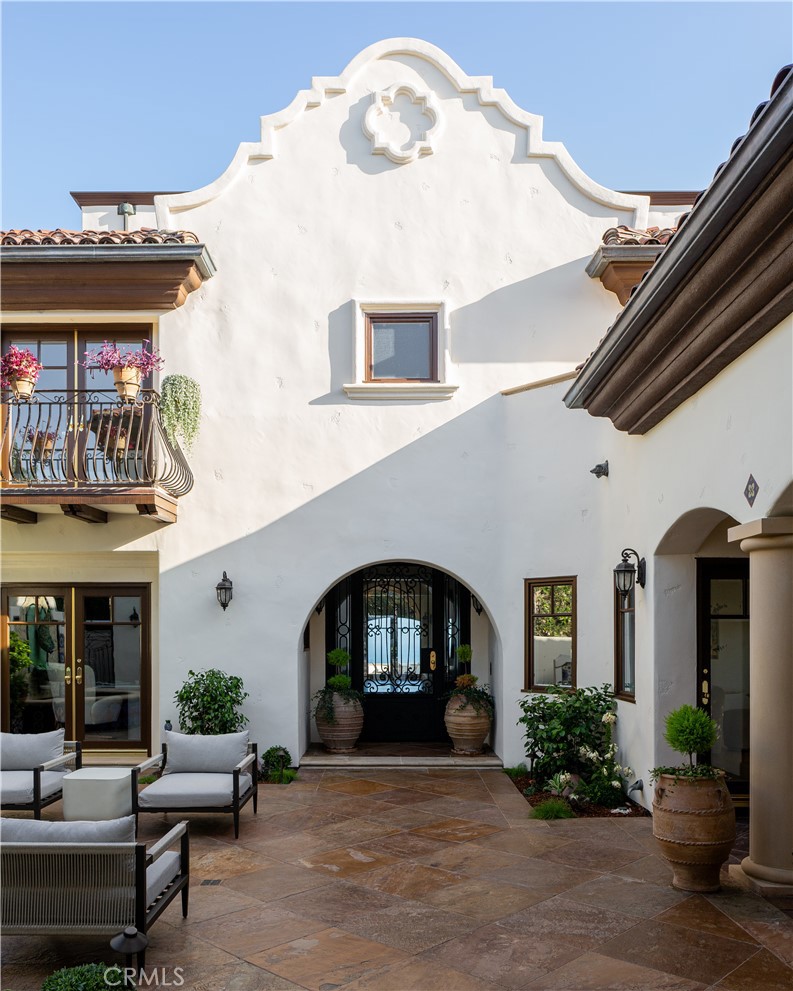 24352 Santa Clara Avenue