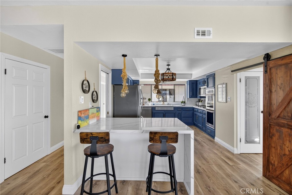 307 E Avenida Cordoba