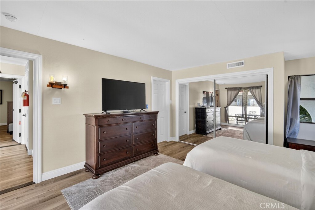 307 E Avenida Cordoba