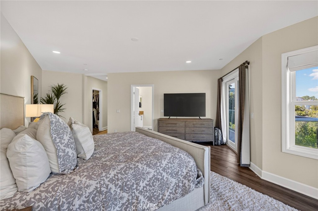 214 Avenida Montalvo 2