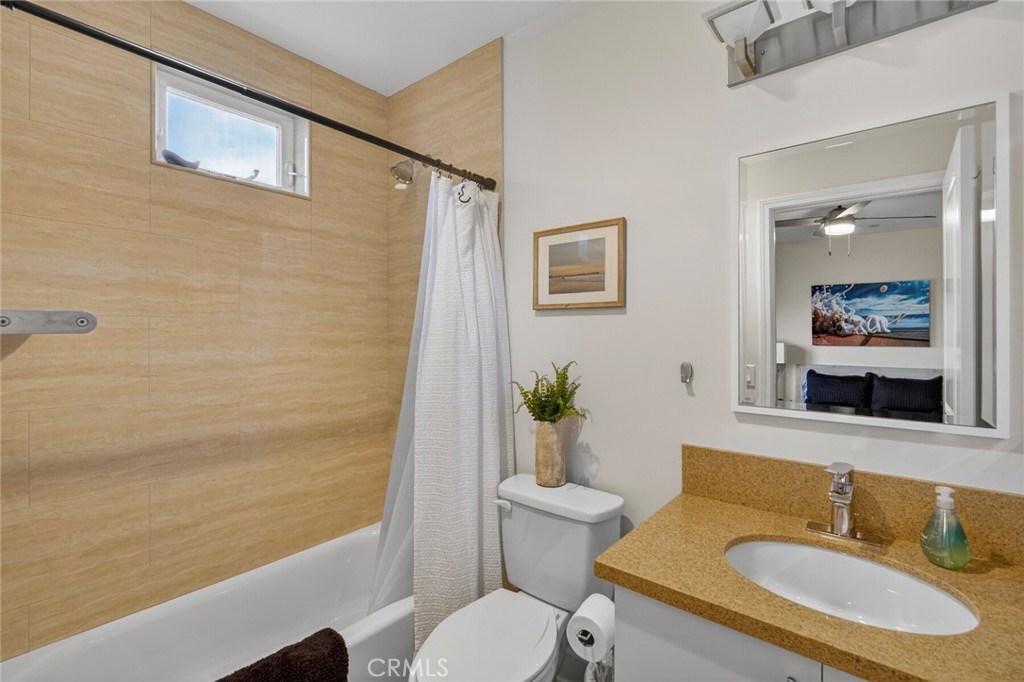 214 Avenida Montalvo 2