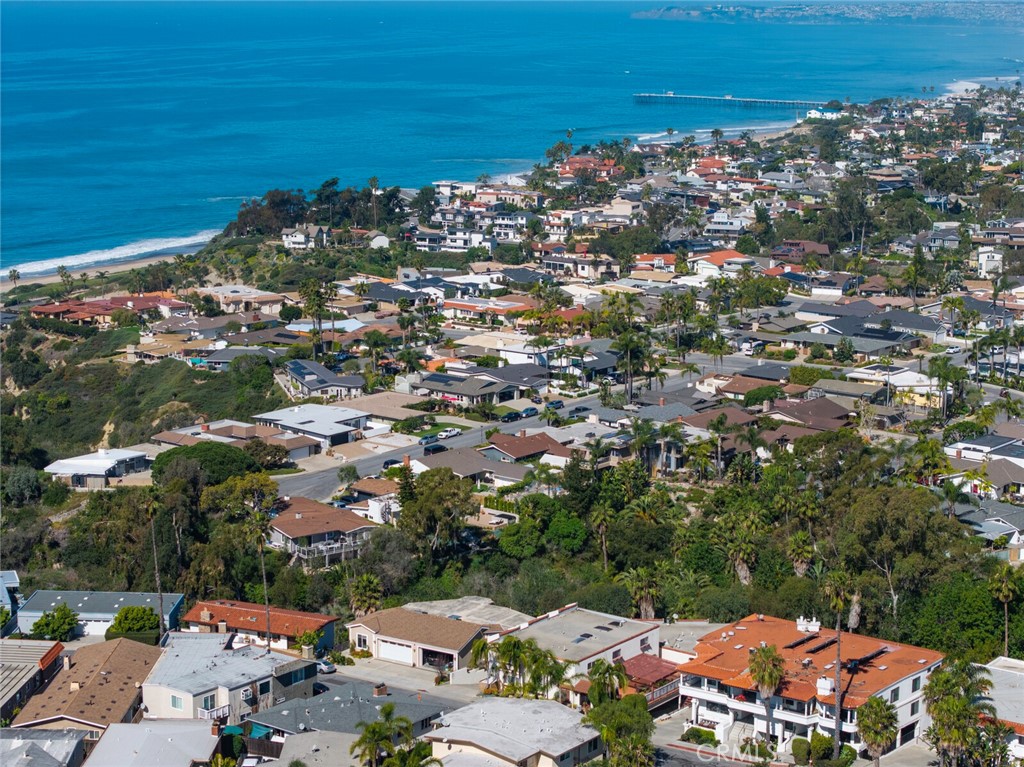 214 Avenida Montalvo 2