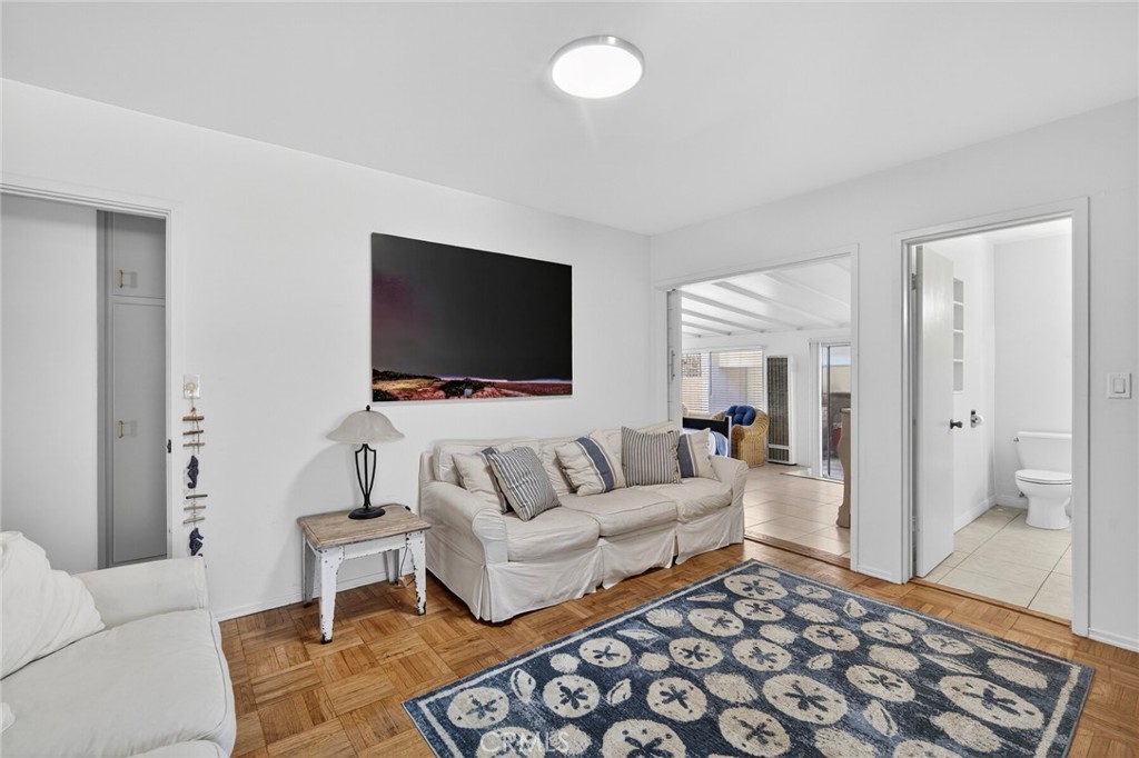 237 Avenida Montalvo A