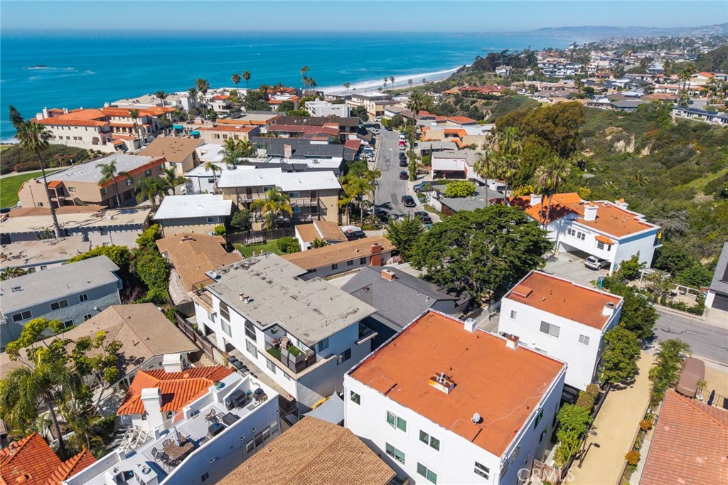 237 Avenida Montalvo A