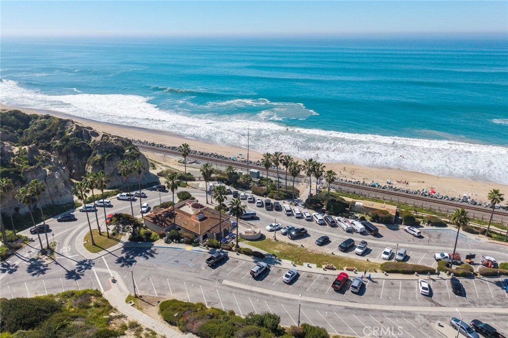 237 Avenida Montalvo A