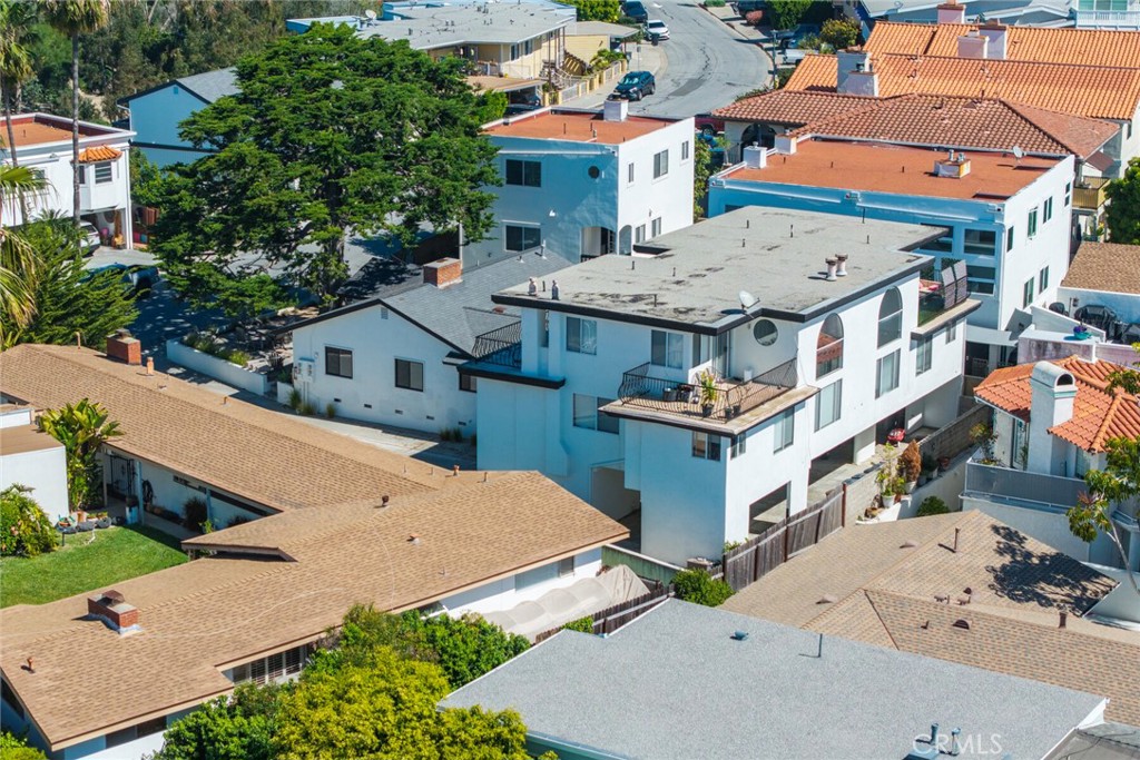 237 Avenida Montalvo A