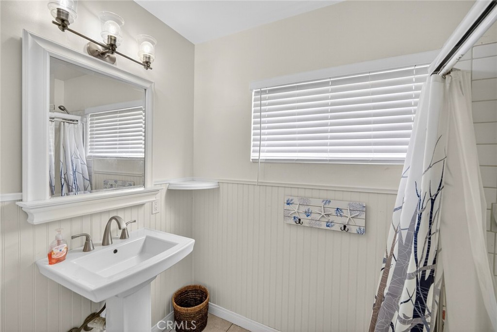 237 Avenida Montalvo A