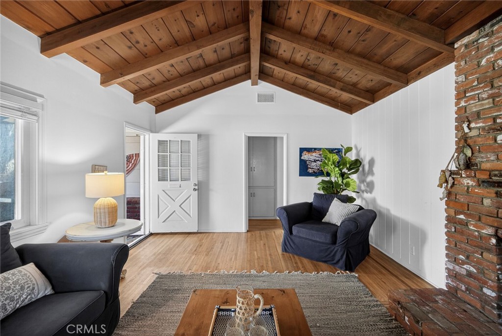 237 Avenida Montalvo A