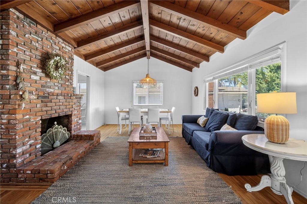 237 Avenida Montalvo A