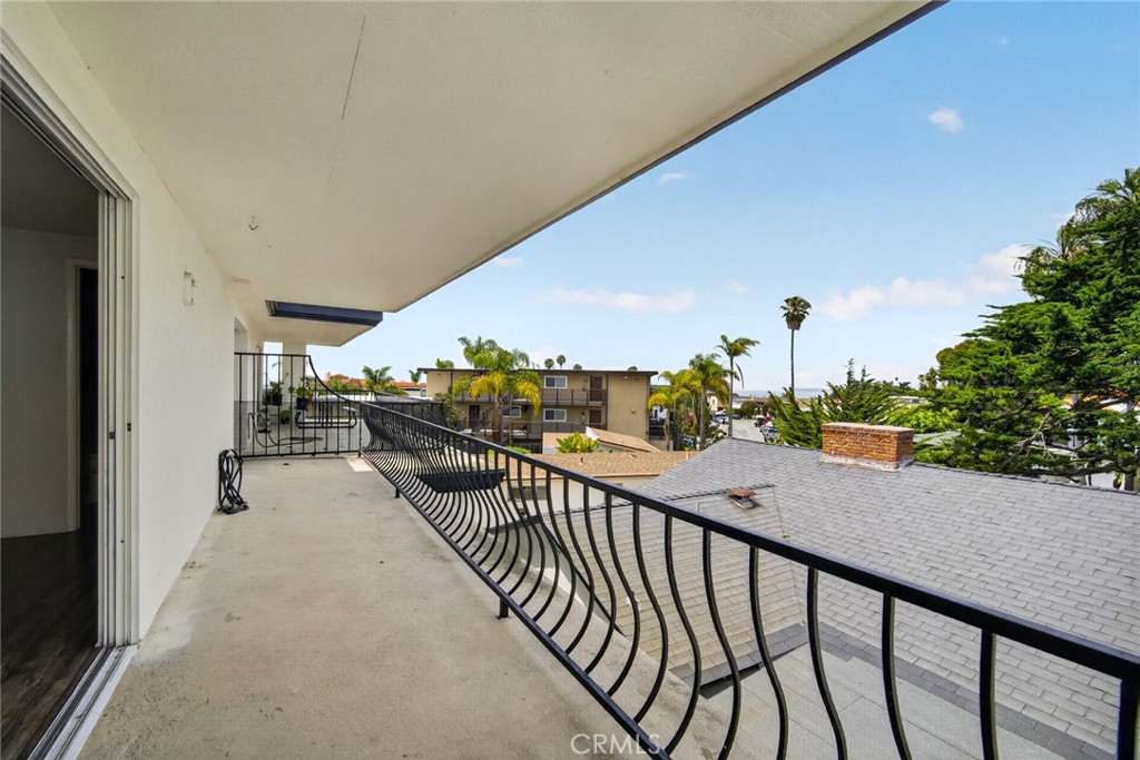 237 Avenida Montalvo B