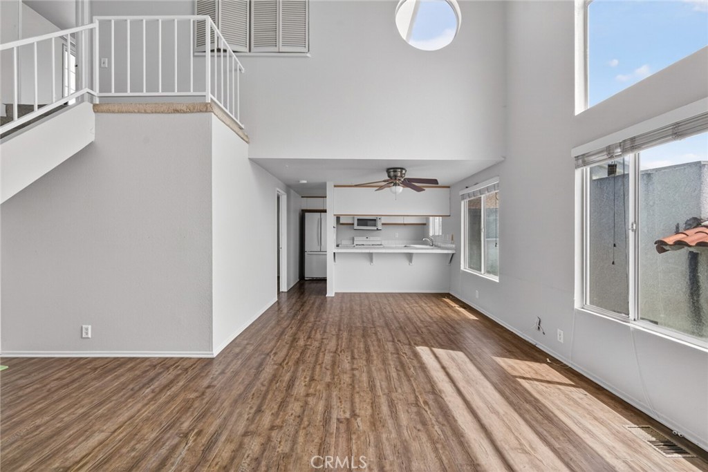 237 Avenida Montalvo B