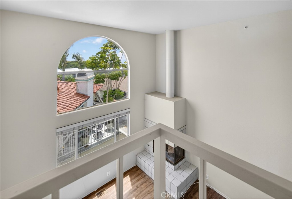 237 Avenida Montalvo B