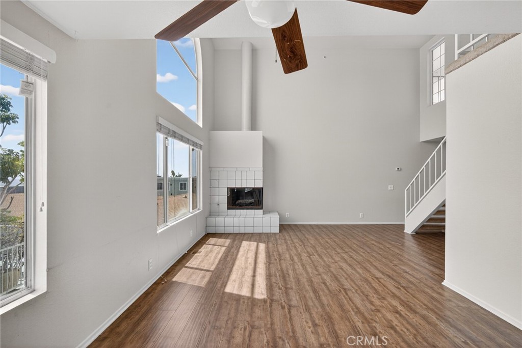 237 Avenida Montalvo B