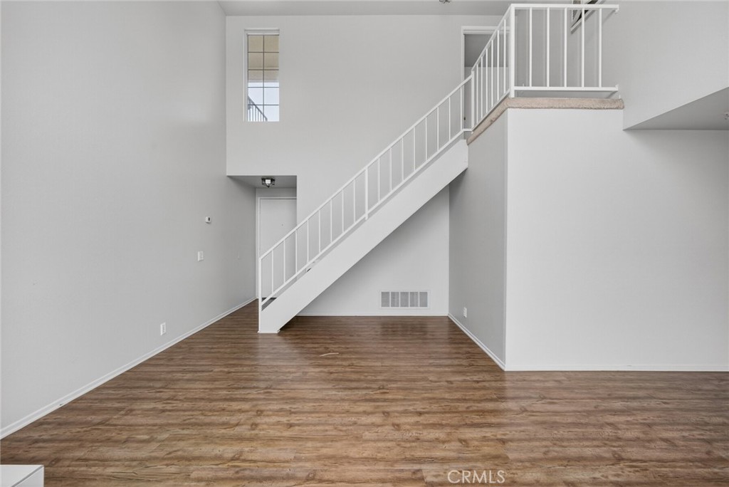 237 Avenida Montalvo B