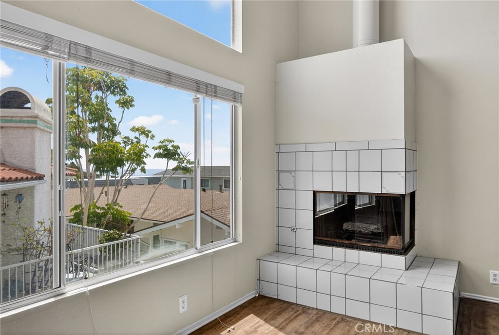 237 Avenida Montalvo B