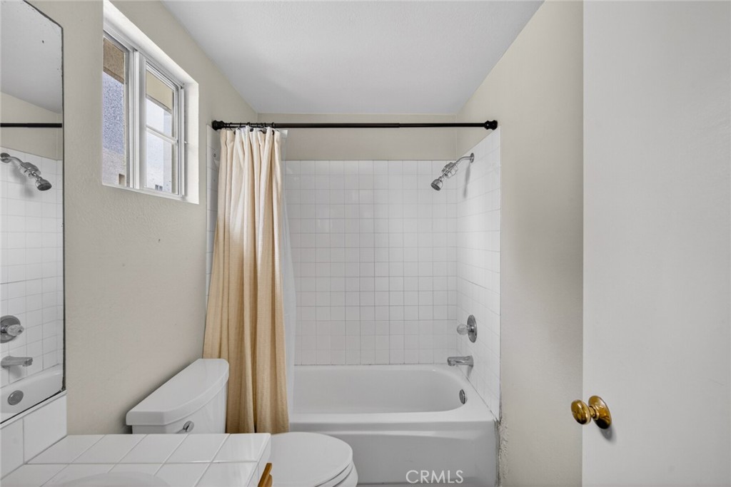 237 Avenida Montalvo B