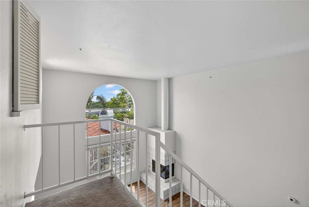 237 Avenida Montalvo B