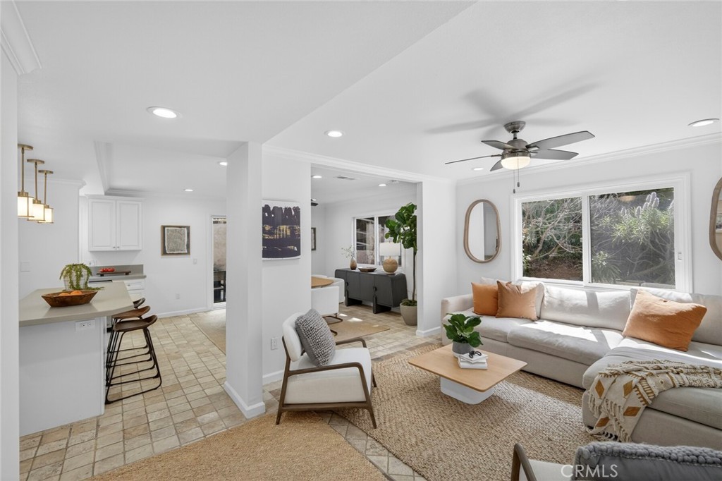 431 Nyes Place