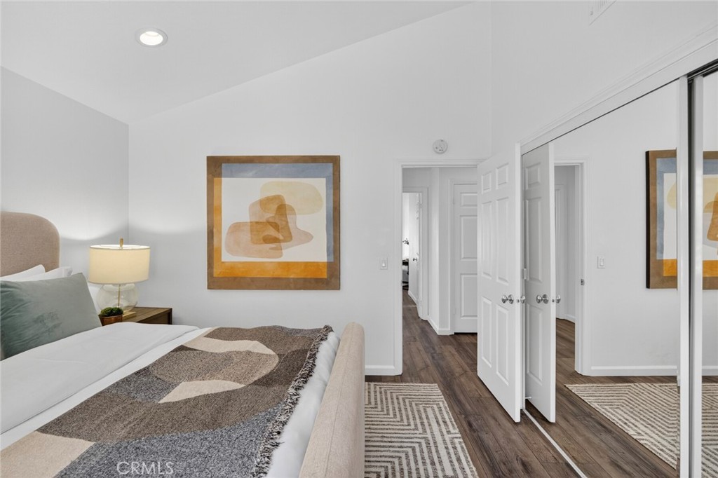 431 Nyes Place