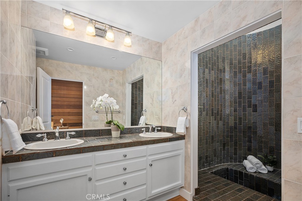 390 Saint Anns Drive