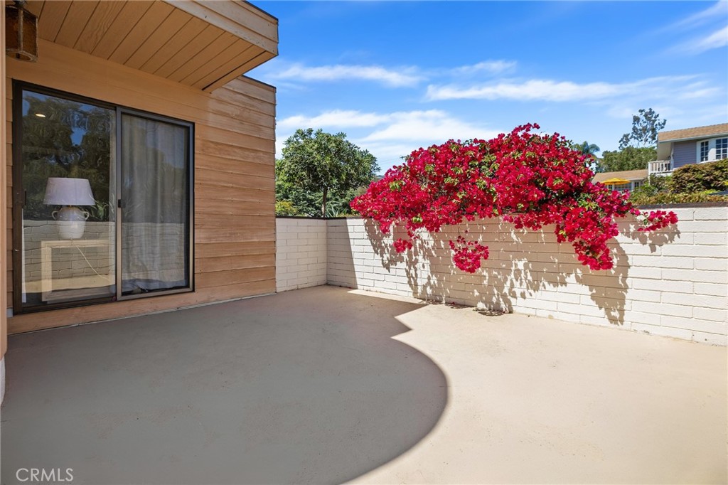 390 Saint Anns Drive