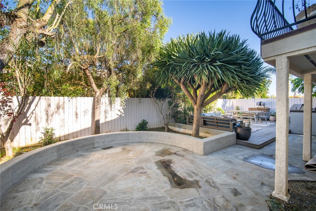 956 Tia Juana