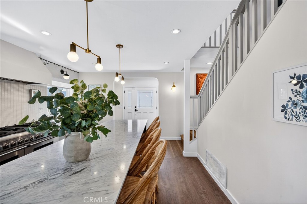 956 Tia Juana