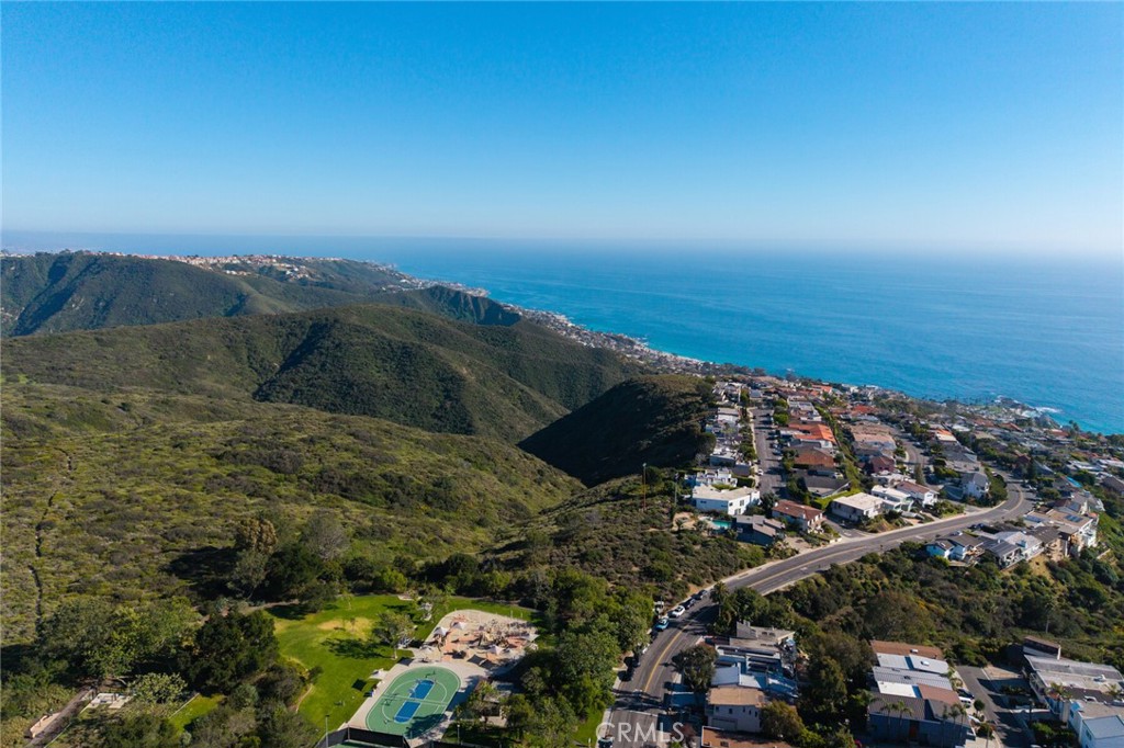 956 Tia Juana