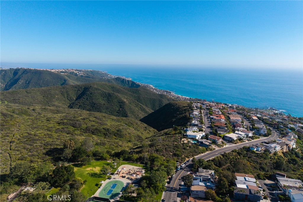 956 Tia Juana