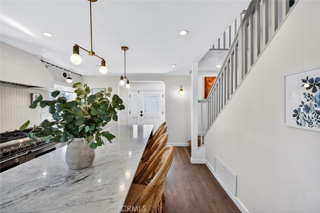 956 Tia Juana